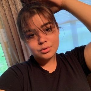 Meet your Posher, Karissa